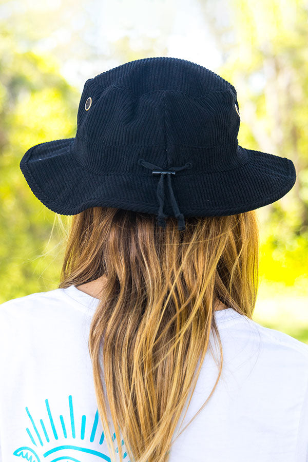 Explore Life Bucket Hat - Black