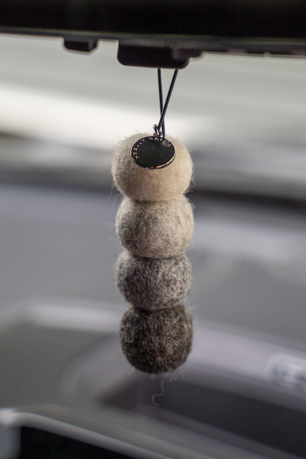 Explore Smelly Balls - Honey Suckle