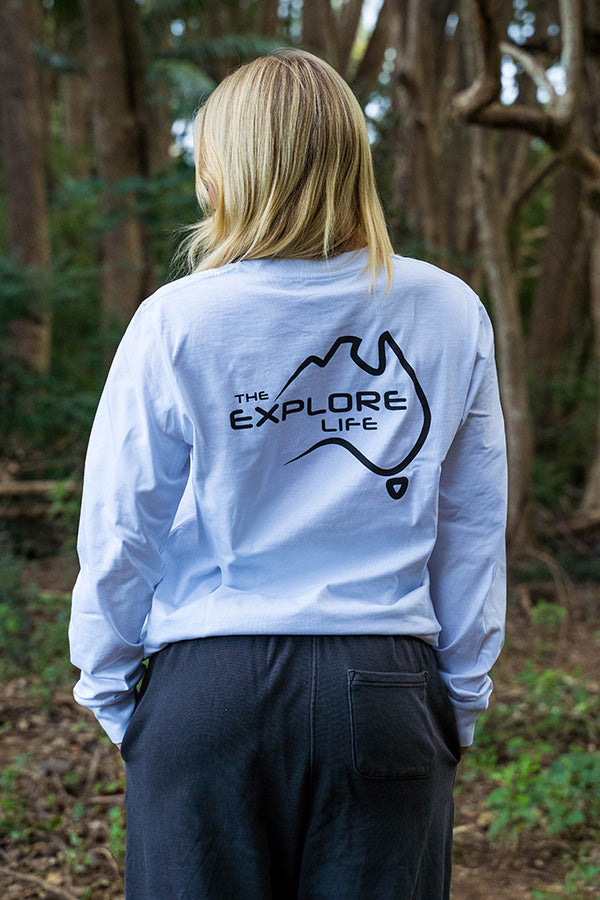 Womens Explore Signature Long Sleeve Tee - Black