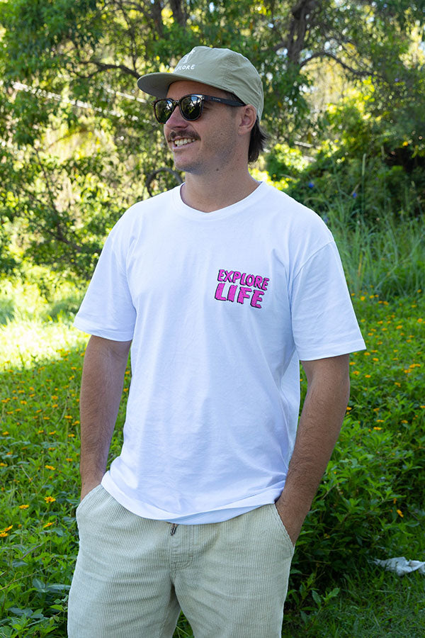 Retro Happy Days - Tee - White