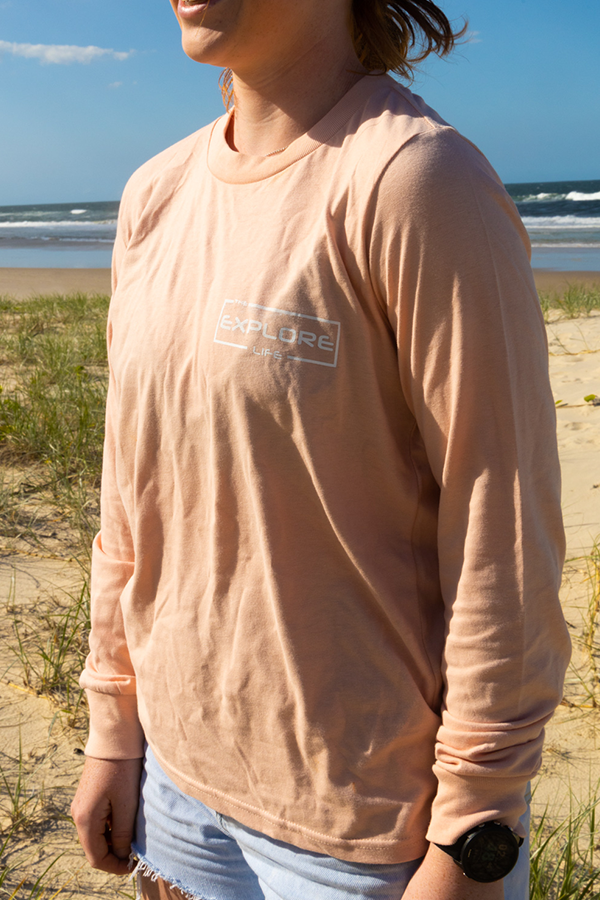 Womens Explore Signature Long Sleeve Tee - Pale Pink