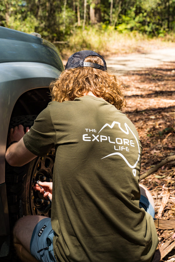 Explore Life Mens Signature Tee - Cargo Khaki