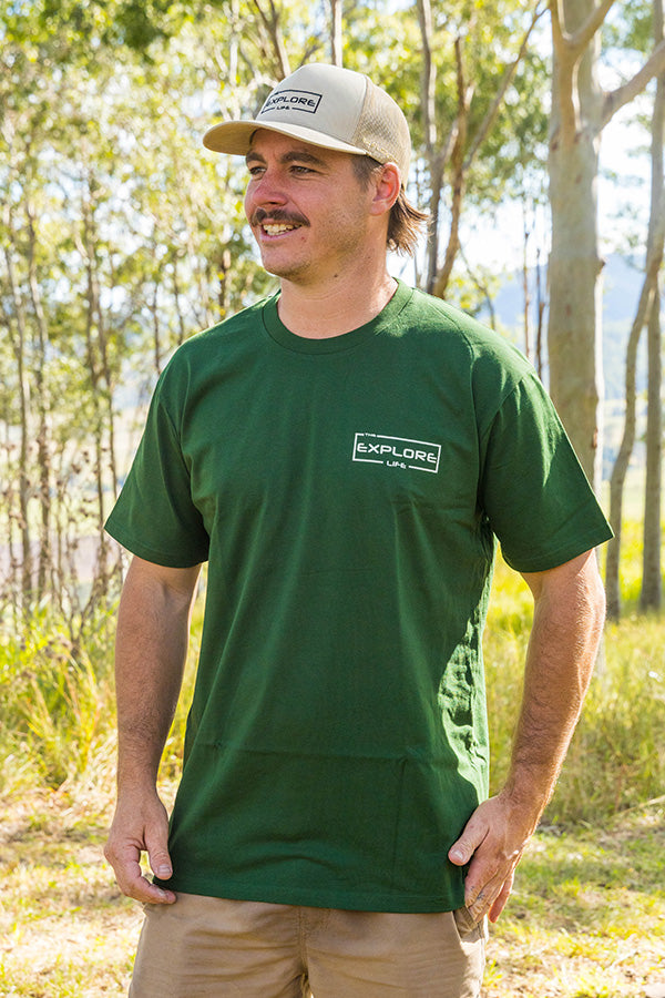 Explore Life Signature Mens - Tee - Forest Green