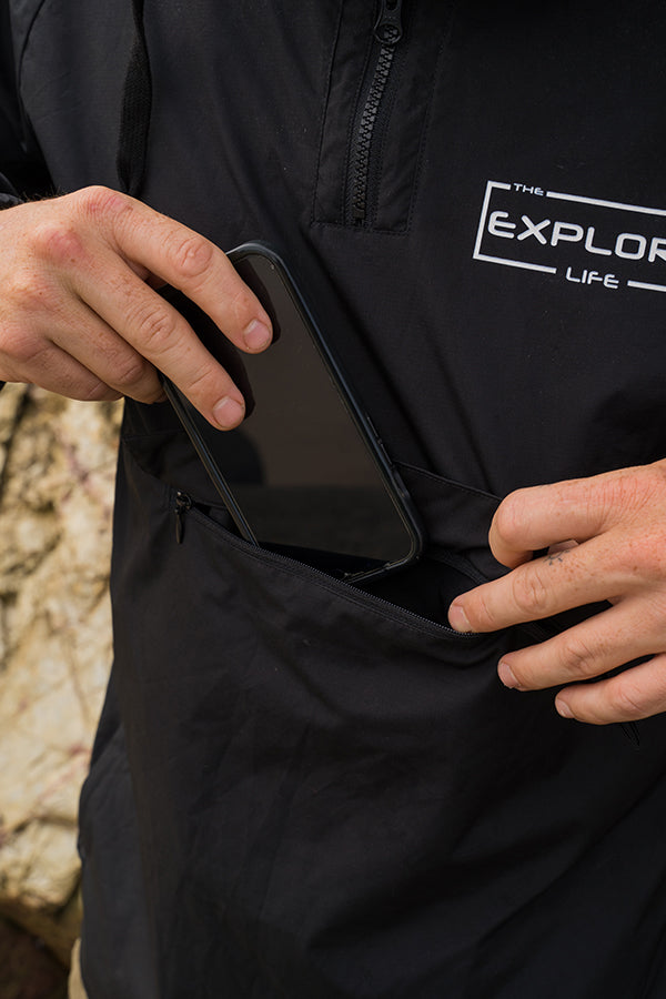 Explore Life Windbreaker - Black